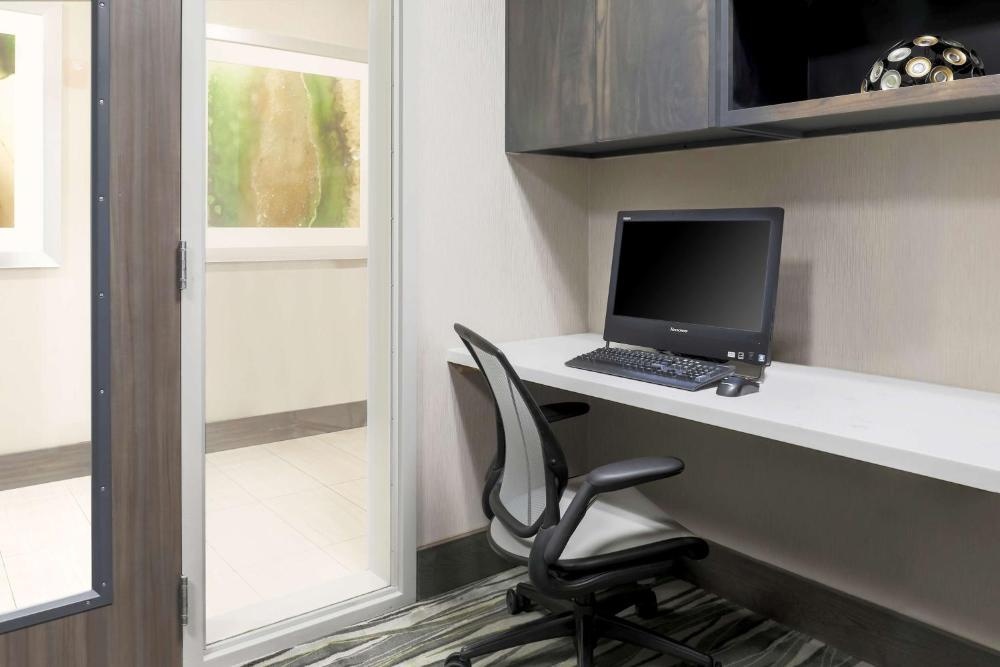 Hilton Garden Inn Ardmore Image 25
